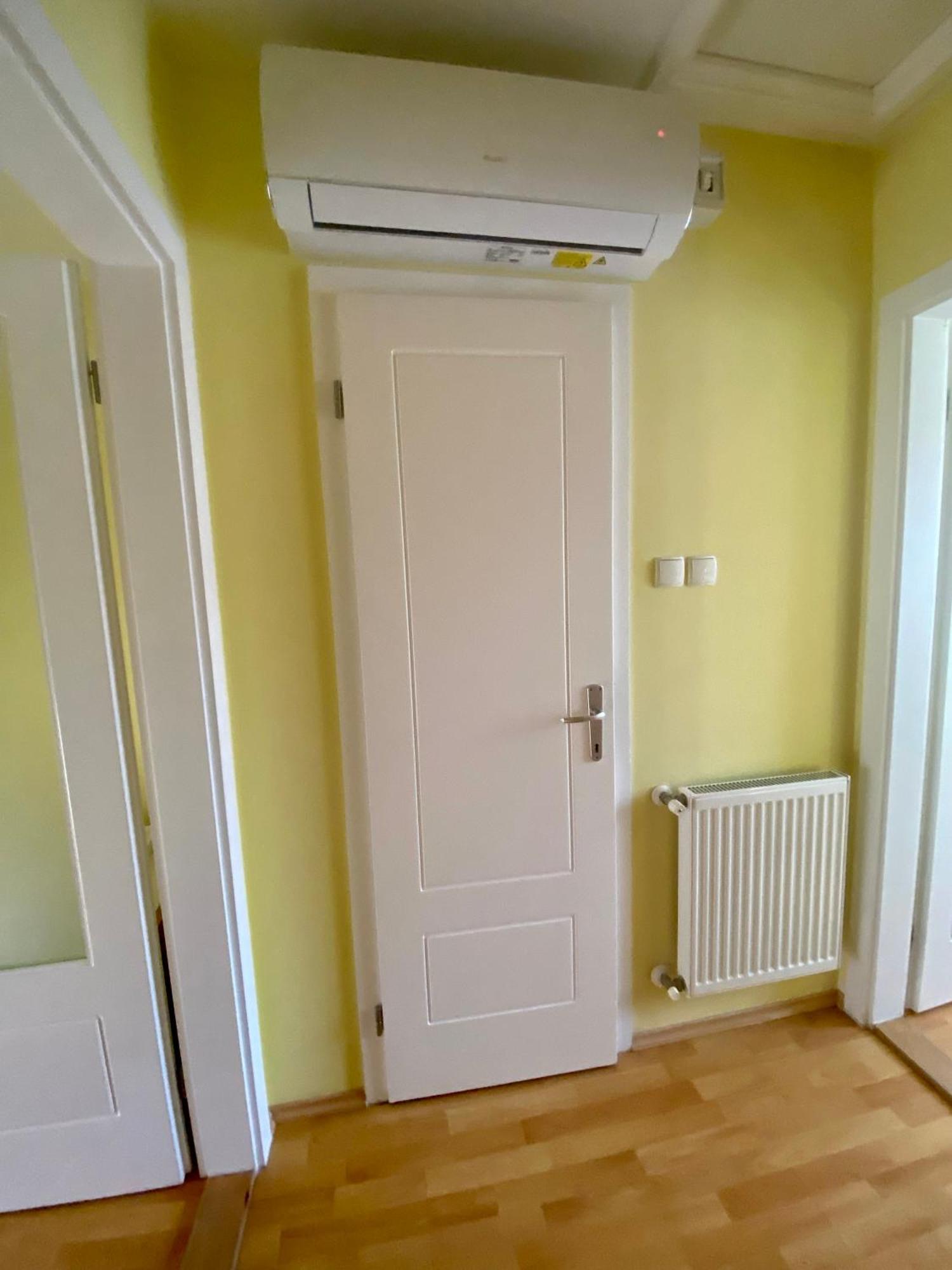 Hajnal Vendeghaz Apartment ไฮจ์ดุสโซบอสโล ภายนอก รูปภาพ